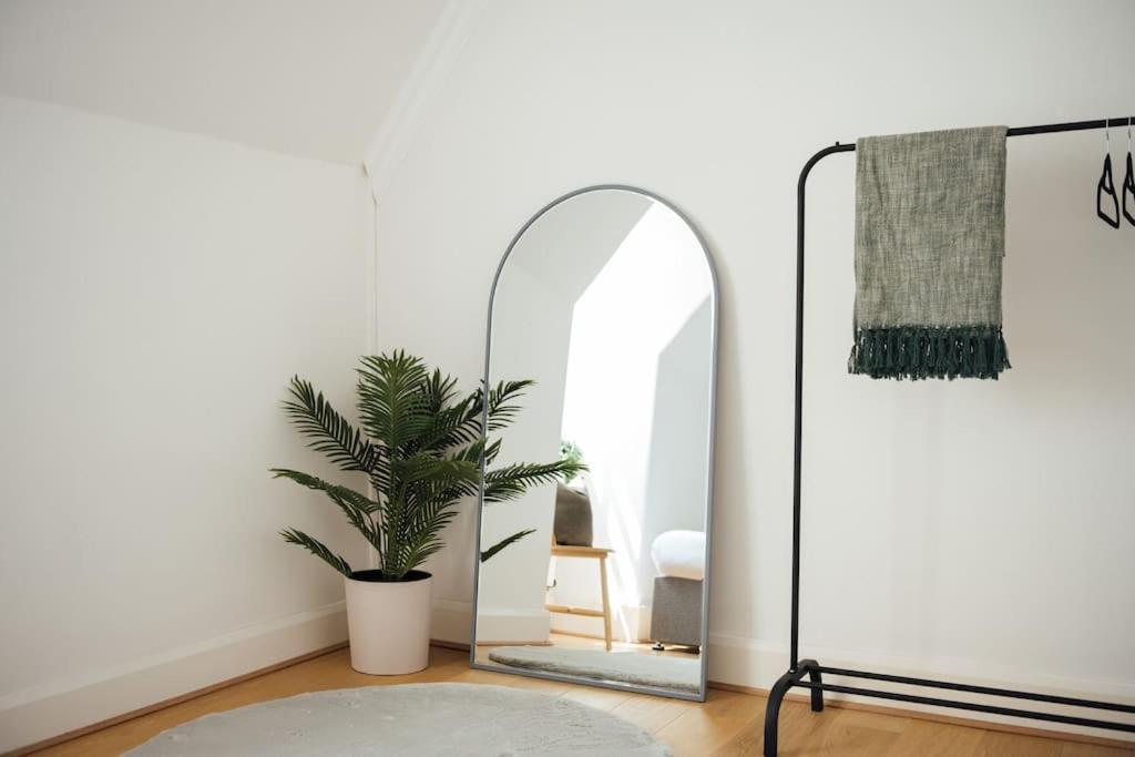 Charming 2 Bedroom Flat In The Heart Of Kings Cross, Londres Extérieur photo