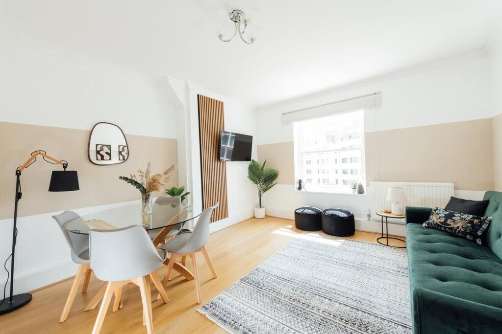 Charming 2 Bedroom Flat In The Heart Of Kings Cross, Londres Extérieur photo