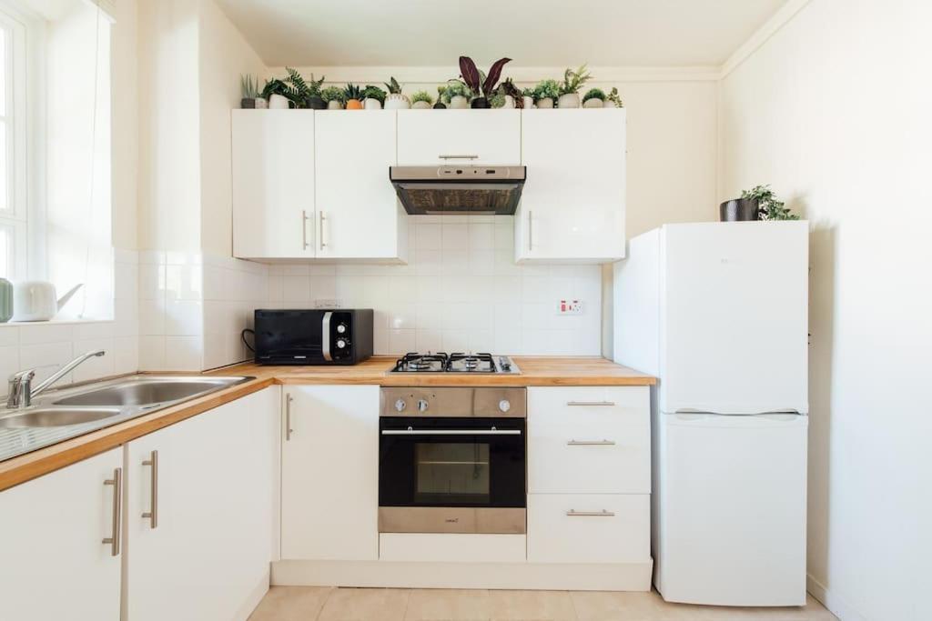 Charming 2 Bedroom Flat In The Heart Of Kings Cross, Londres Extérieur photo