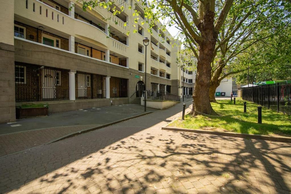 Charming 2 Bedroom Flat In The Heart Of Kings Cross, Londres Extérieur photo